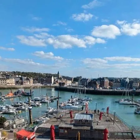 Duplex très belle vue port