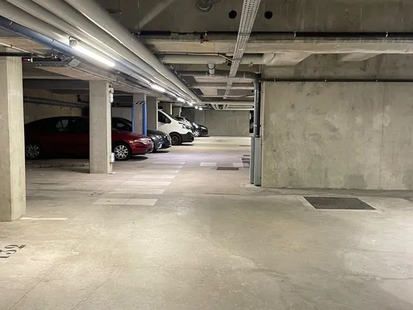 À louer : place de parking privative en résidence sécurisée. Proche université
