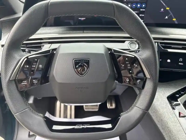 Peugeot 5008 gt hybrid 145ch e-dcs6 — photo 25