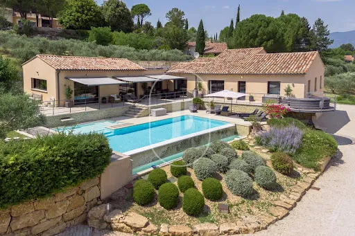 Villa 264 m²