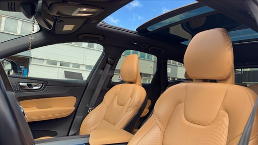 Volvo XC60 2.0 T6 340 AWD BVA - Inscription Luxe – 2021 – 92000 km – Hybride rechargeable – Boîte Automatique — photo 27