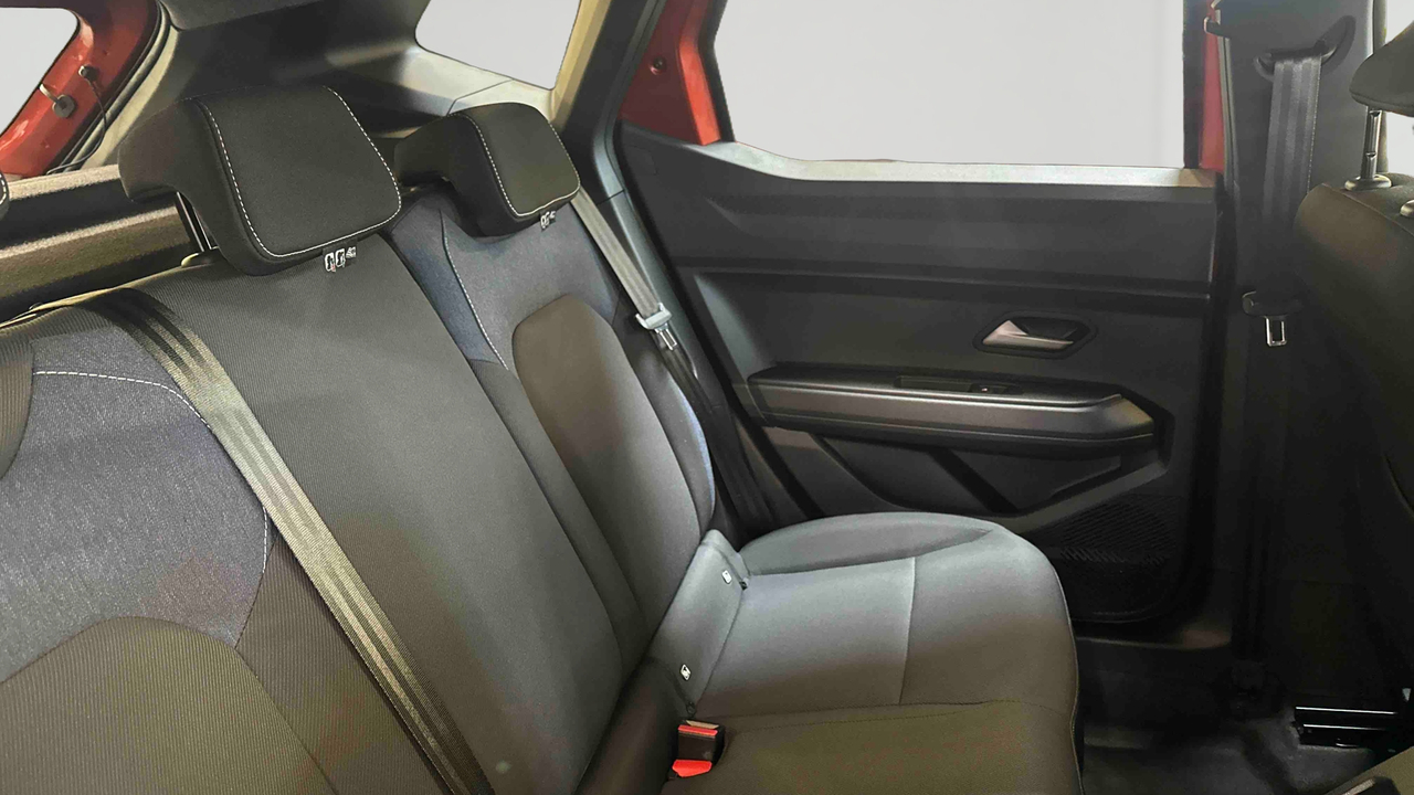 Dacia Duster Hybrid 140 — photo 31