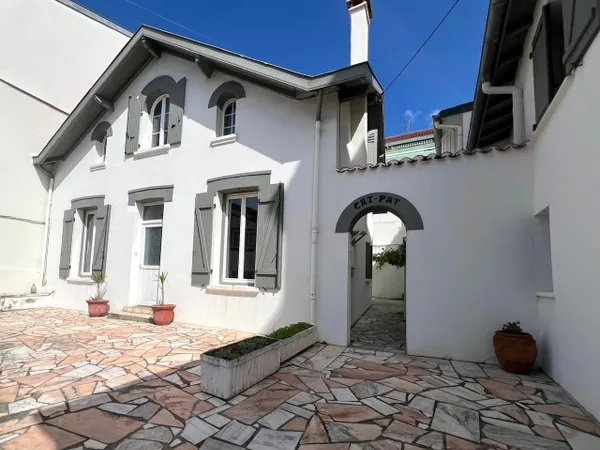 Vends maison des années 1930 - 129m² (+ garage & loft) - Biarritz Saint Charles