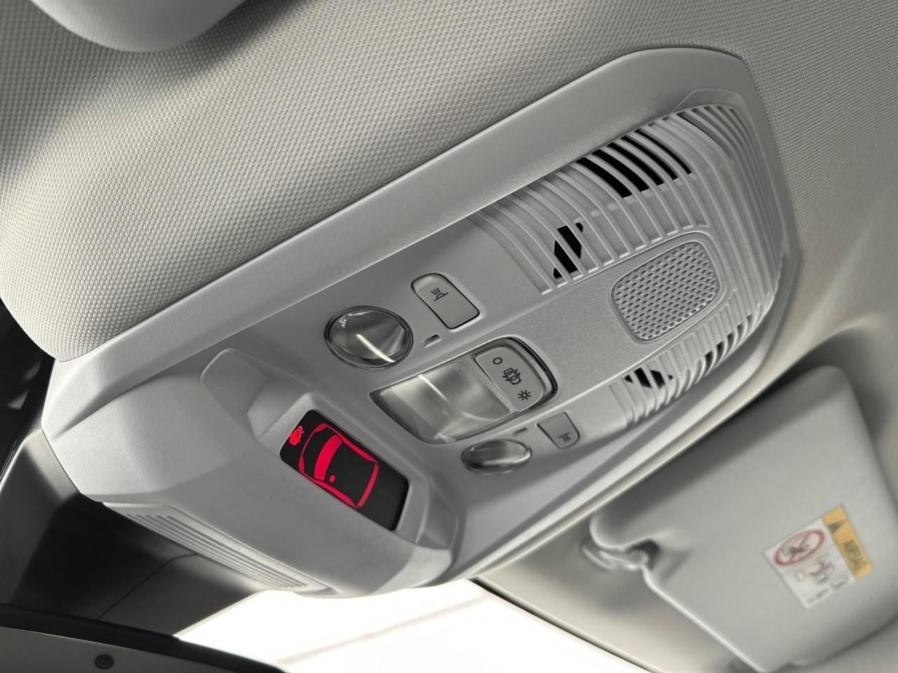 Peugeot 3008 puretech 130ch s&s eat8 allure pack — photo 33