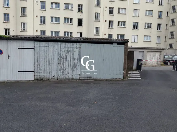 Parking intérieur 15 m²