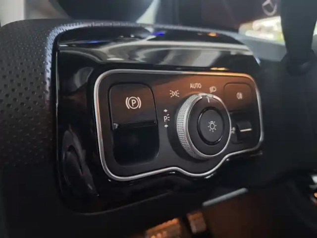 Mercedes Classe A 200 d amg line — photo 15