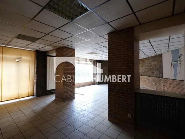 LOCAL COMMERCIAL - ACTIVITES DIVERSES POSSIBLES