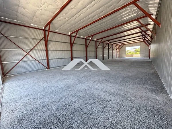 HANGAR NEUF 400 M² - ZONE INDUSTRIELLE BEL AIR SAINT-LOUIS