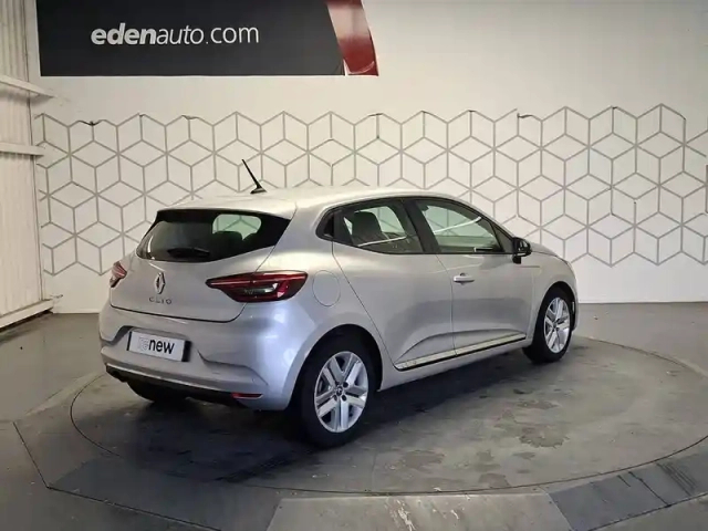 Renault Clio blue dci 85 — photo 5