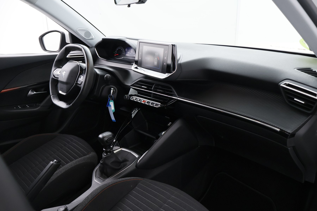 Peugeot 2008 — photo 31