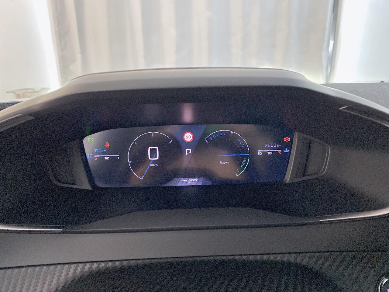 Peugeot 2008 hybrid 145 ch e-dcs6 allure — photo 13