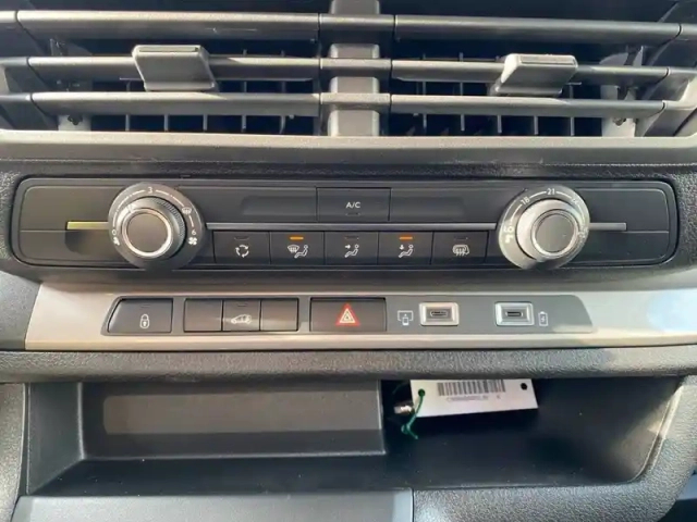 Opel Vivaro fgn taille m bluehdi 145 s&amp;s bvm6 — photo 22