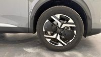 Peugeot 2008 1.2 Hybrid 145ch Allure e-DCS6 — photo 20