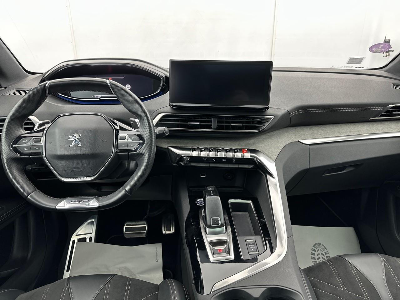Peugeot 3008 puretech 130ch s&s eat8 gt — photo 11