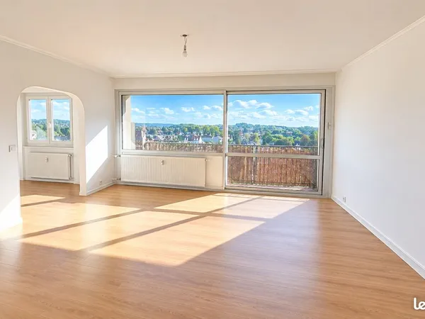 F4 de 80,7m² très lumineux vue dégagée avec 2 balcons et cave