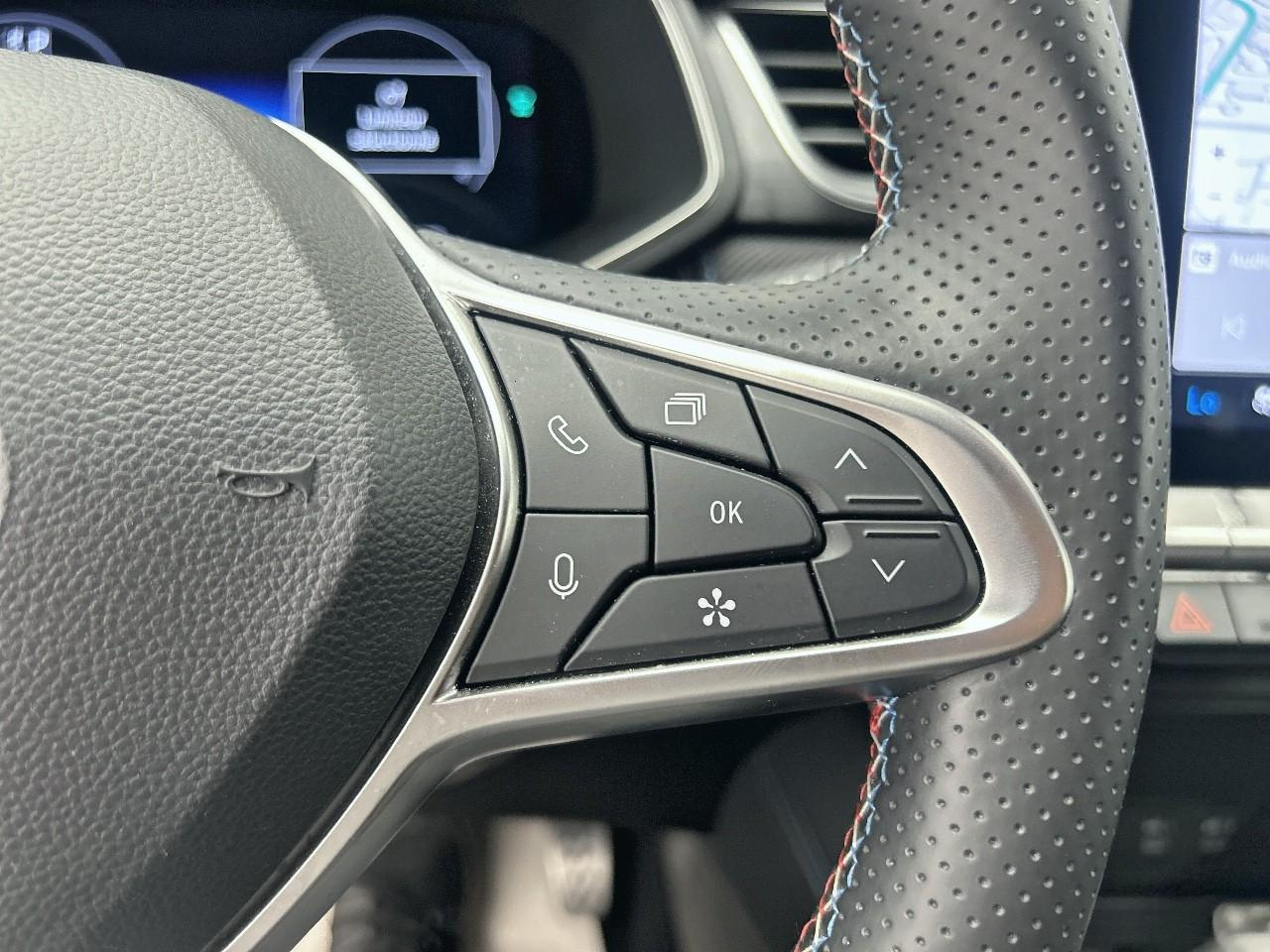 Renault Captur e-tech full hybrid 145 ch esprit alpine — photo 23