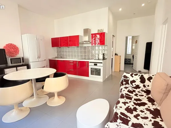 Appartement T3 rénové de 55 m² - La Joliette, Marseille 13002