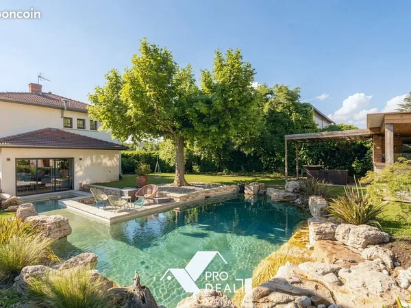 Maison 6 pièces 160 m²