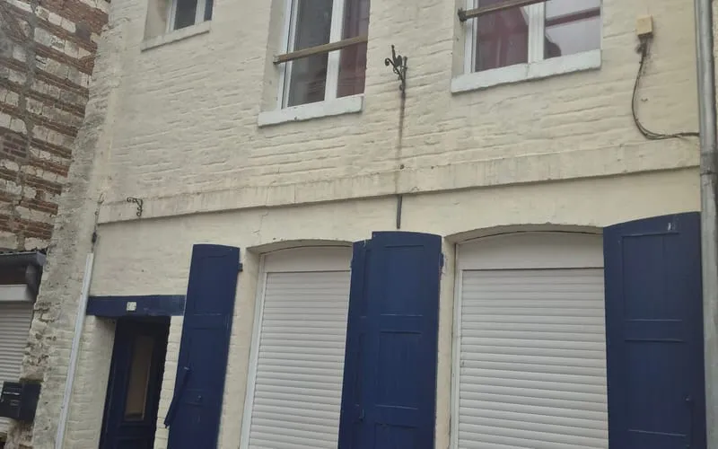 Photo 1