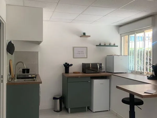 Studio tout équipé près de SAINT-JEROME