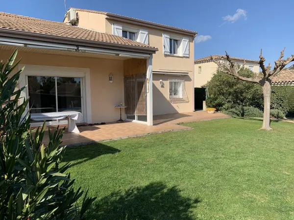 Maison Location Montpellier 6p 176m² 2560€