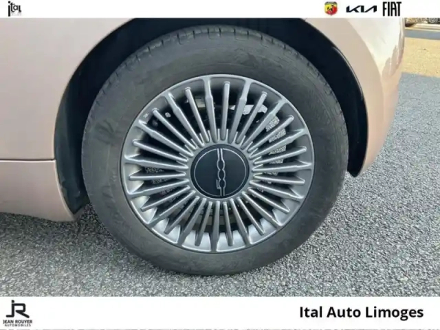 Fiat 500 e 118ch my23 — photo 11