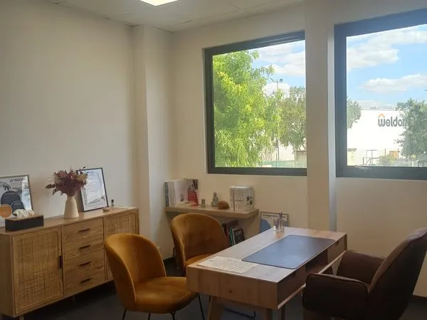 Cabinet lumineux 17 m² - Bail Professionnel à Sens - Yonne (St Clement)