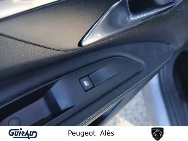 Peugeot 3008 puretech 130ch s&amp;s bvm6 — photo 13