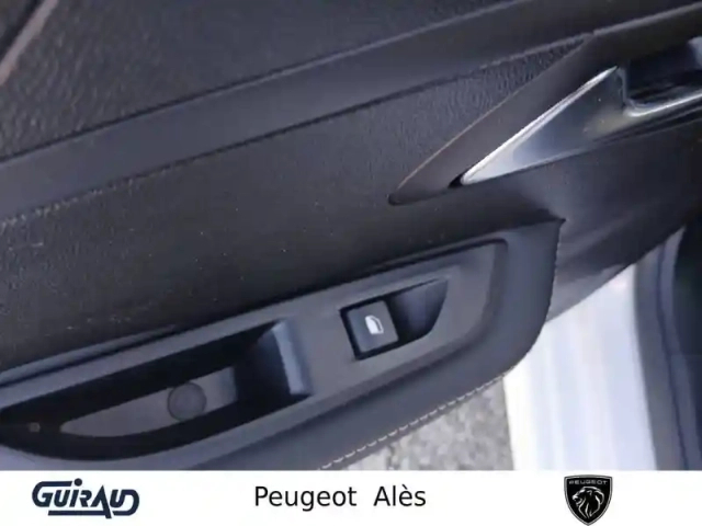 Peugeot 208 puretech 100 s&amp;s bvm6 — photo 14