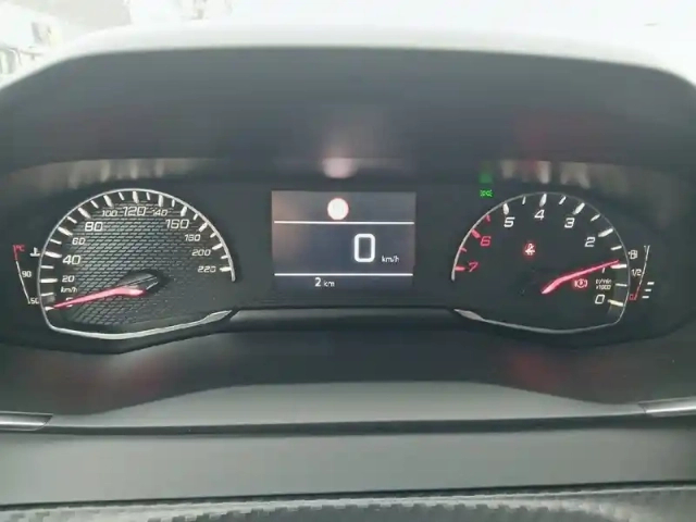 Peugeot 208 100 s&amp;s bvm6 — photo 10