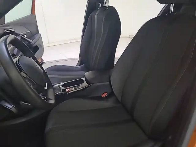 Peugeot 2008 puretech 130 s&amp;s bvm6 — photo 33