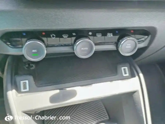 Citroën C4 puretech 130 s&amp;s bvm6 feel — photo 22
