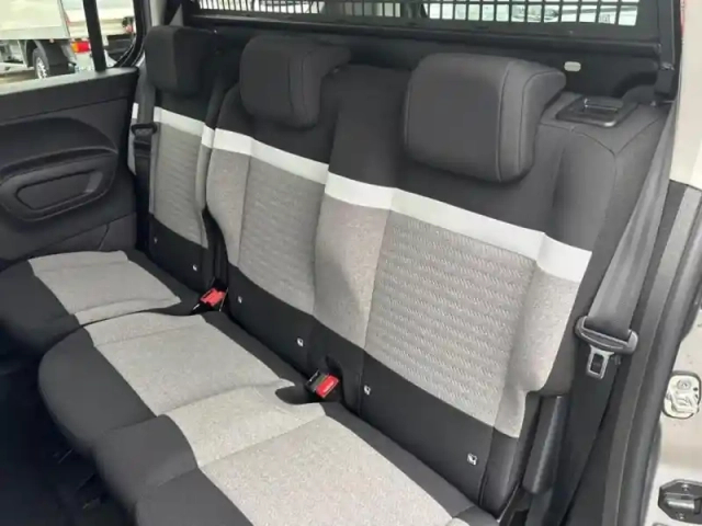 Citroën Berlingo taille m - 1.5 bluehdi 130ch s&amp;s max eat8 5 places — photo 10