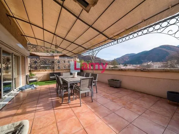 Appartement 6 pièces 169 m²