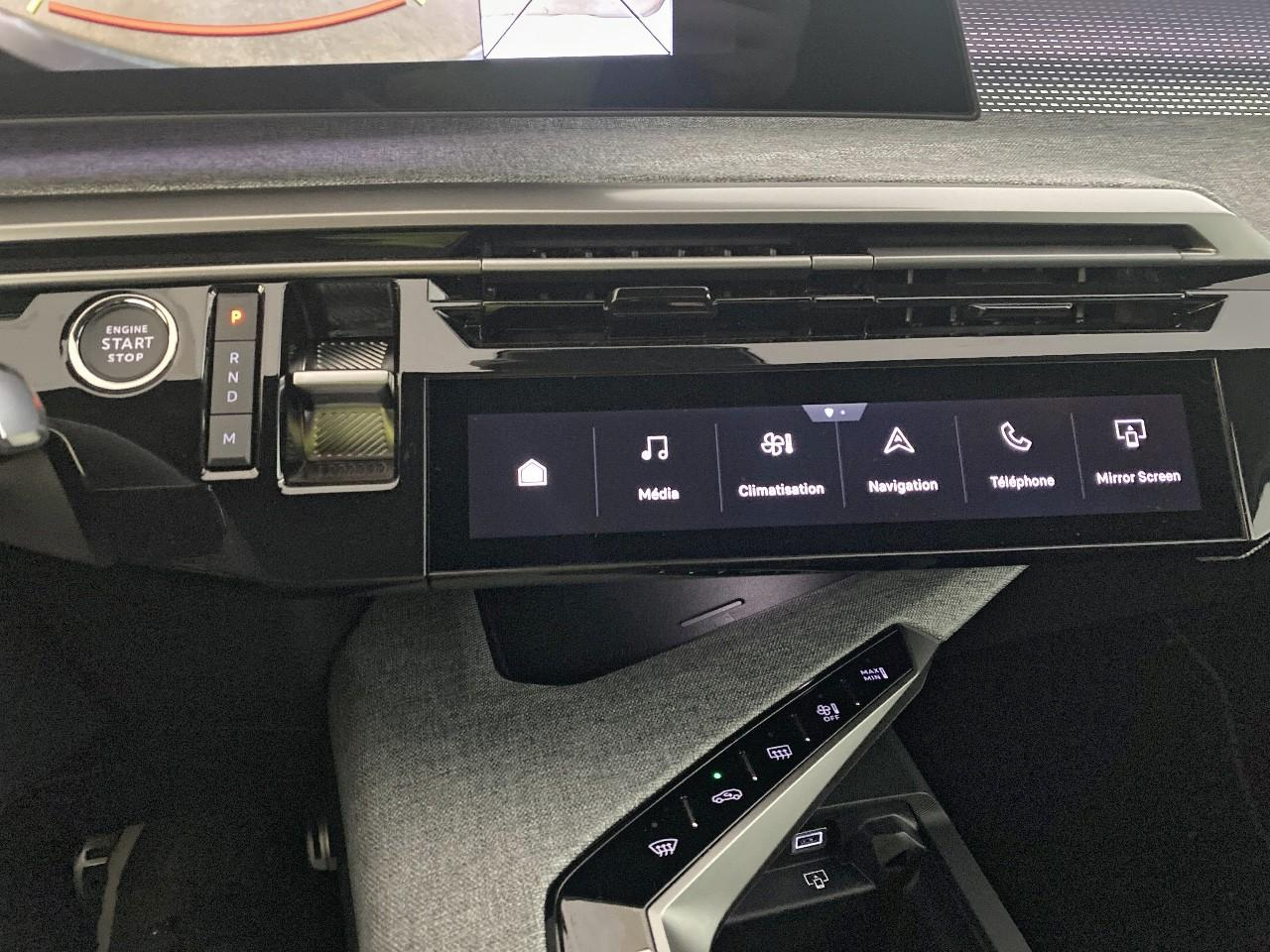 Peugeot 3008 hybrid 145 e-dcs6 gt — photo 17