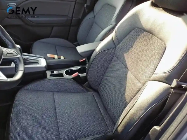 Renault Captur e-tech 145 — photo 9