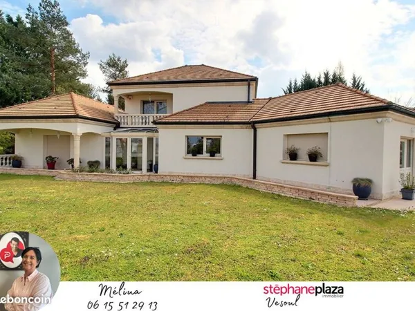 Maison 6 pièces 230 m²