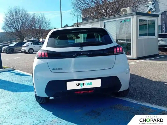 Peugeot 208 electrique 50 kwh 136ch — photo 93