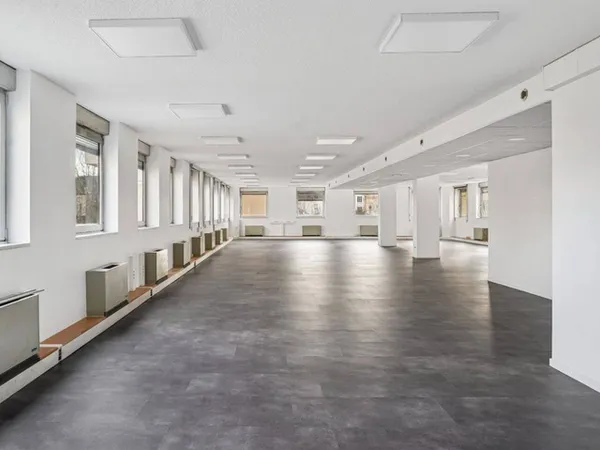 Bureaux 496 m²