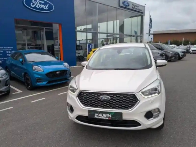 Ford Kuga 2.0 tdci 150ch stop&amp;start vignale 4x2 euro6.2 — photo 4