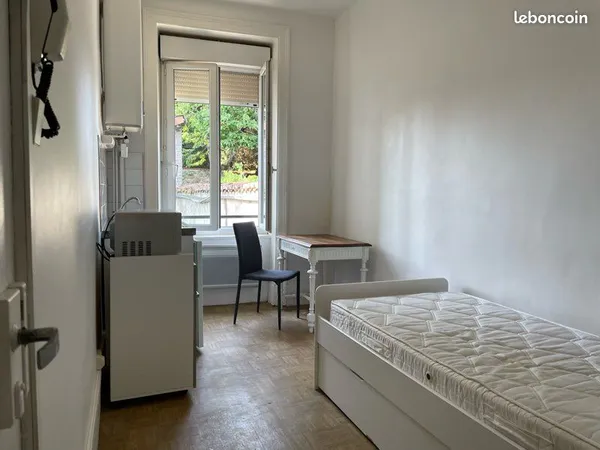 Studio meublé