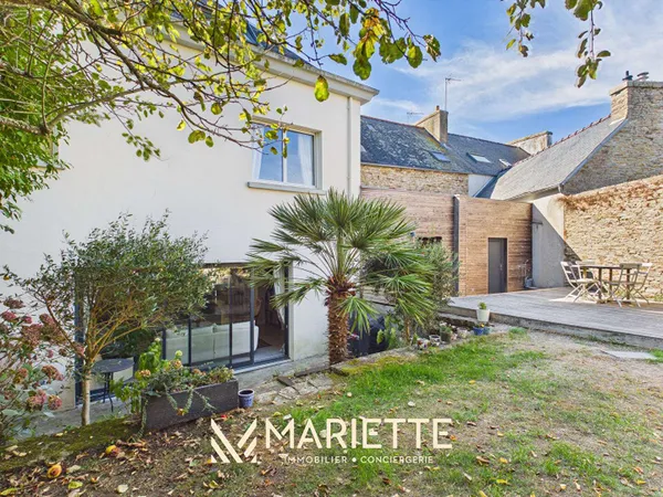 Maison 6 pièces 220 m²