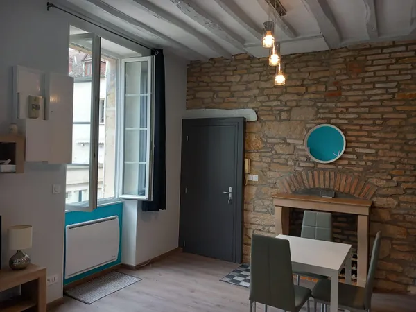 Loue appartement meublé