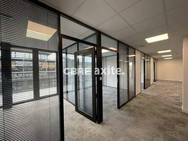 Bureaux 121 m²