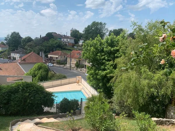 Maison familiale 180m² 7 pièces clim et piscine