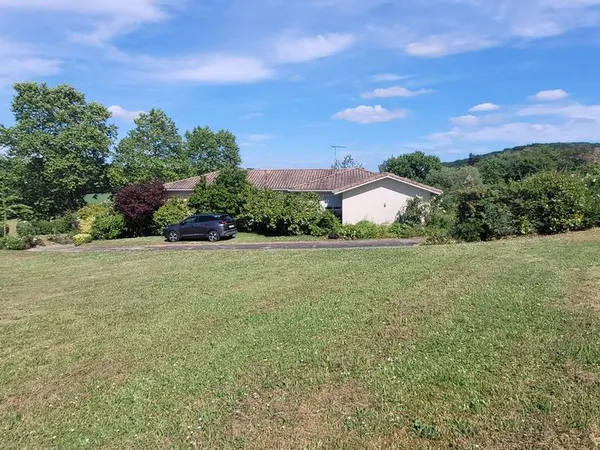Samadet — Maison de 152 m² utiles, 3 ch (poss. 4), DPE C, garage et prairie sur 4 675 m²