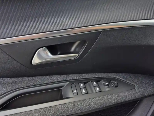 Peugeot 3008 ii bluehdi 130 s&amp;s active business — photo 25