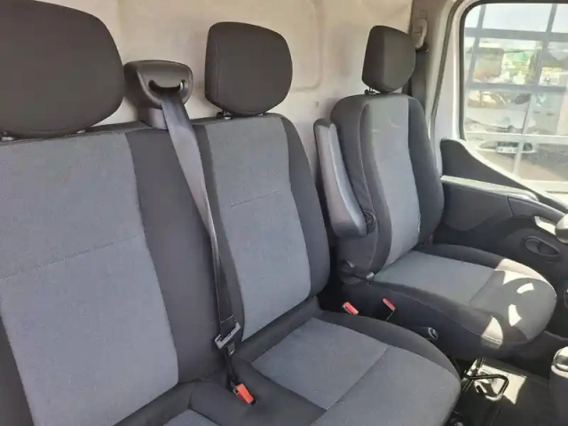 Renault Master fgn trac f3500 l3h3 blue dci 135 — photo 24