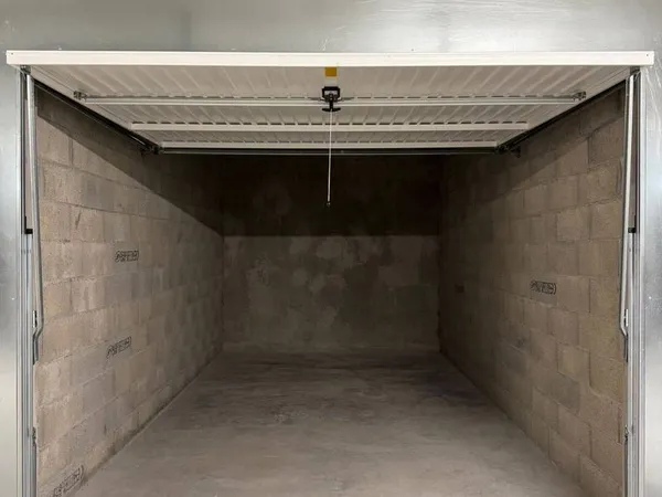 Parking 15 m²
