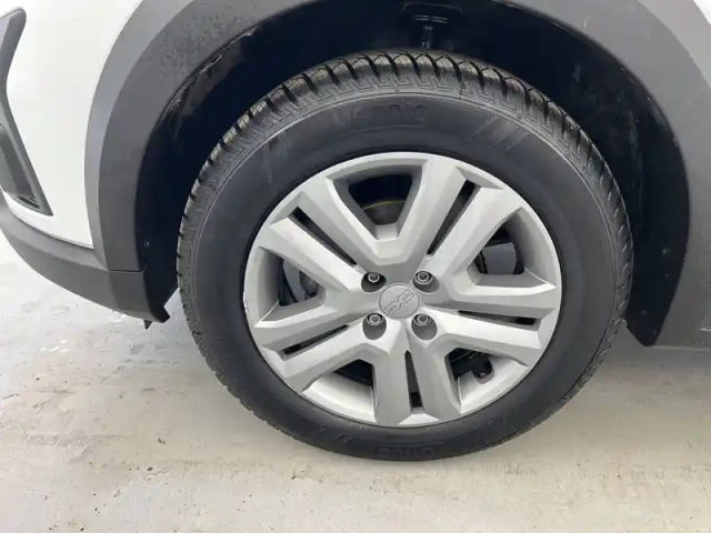 Dacia Sandero eco-g 100 — photo 29